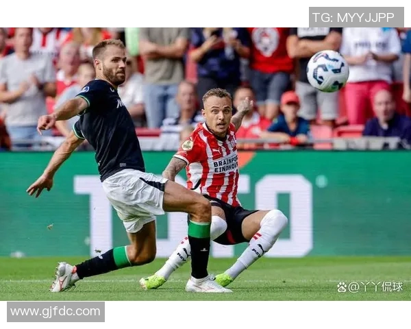 埃因霍温与佛罗伦萨的对决：一场足球盛宴的精彩解析与展望