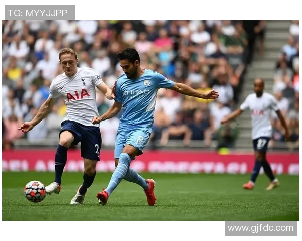 巴黎圣日尔曼与曼彻斯特联巅峰对决谁能笑到最后精彩赛事前瞻分析 巴黎圣日尔曼与曼彻斯特联巅峰对决谁能笑到最后精彩赛事前瞻分析