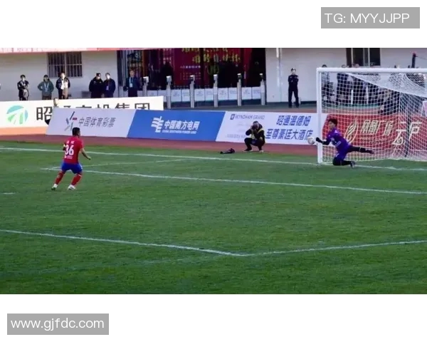 双湖足球比赛精彩回放视频全程回顾助你重温激烈对决瞬间