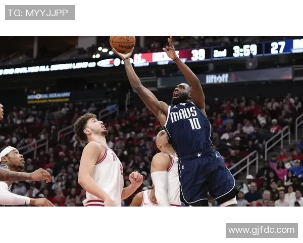 火箭队与独行侠激战正酣2018年12月9日精彩回顾与赛况分析